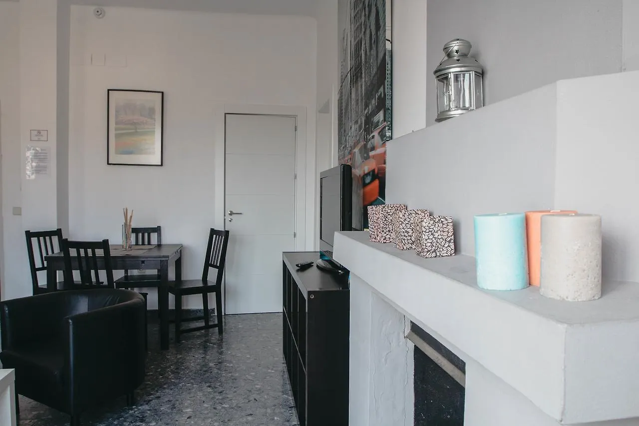 말라가 Atico Con Terraza Y Vistas 아파트 0*,  스페인